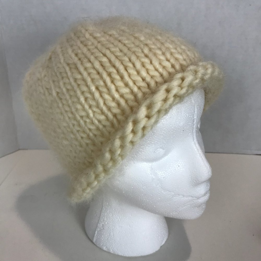 🌴 Handmade Knit Hat with roll brim